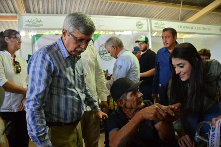 Se buscan sinaloenses que necesiten lentes intraoculares, aparatos auditivos y prótesis de mama