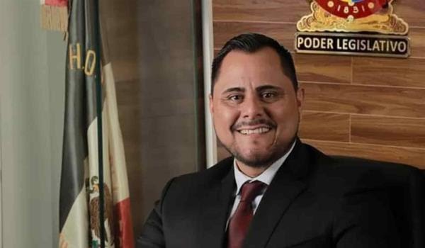 Se reintegra diputado a bancada de Morena