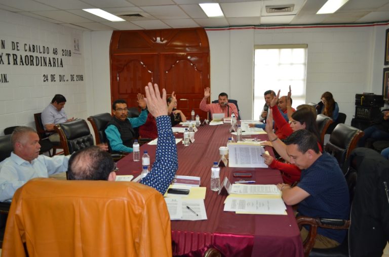 Por crisis, promete alcalde de Navolato abatir fallas en servicios y poner cuidado al agua