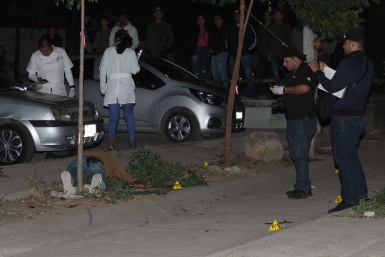 Matan con ‘cuerno de chivo’ a residente de El Diez