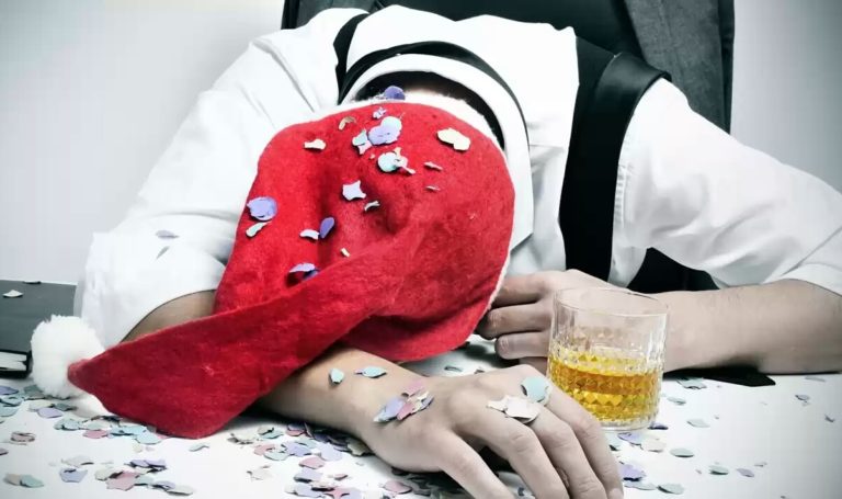 5 consejos para sobrevivir a la ‘cruda navideña’