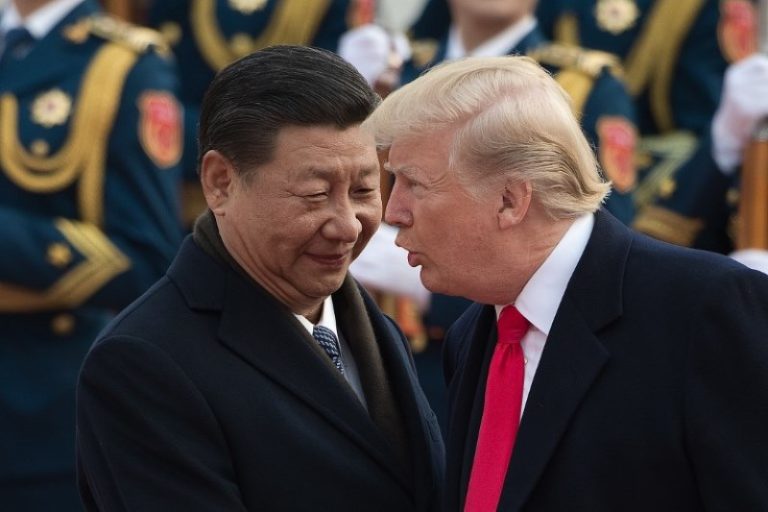 China y Estados Unidos anuncian un preacuerdo comercial