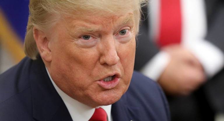 Trump evita una escalada militar con Irán y anuncia más sanciones