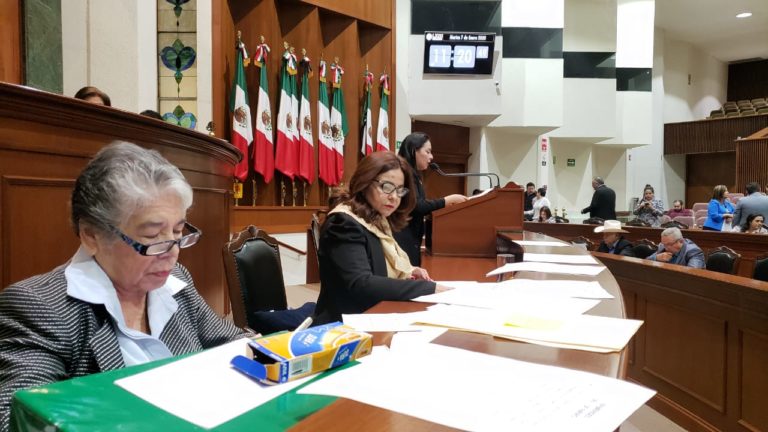 Buscan imponer cárcel y multa a quien publique o difunda imágenes sexuales