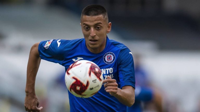 Polémica por supuesto escupitajo de Alvarado a Valencia