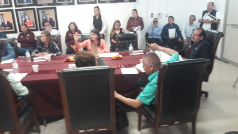 A punto Eliazar Gutiérrez de perder mayoría; le abre Morena frente