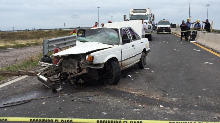 Iban de Eldorado a Culiacán; se impactaron contra un muro