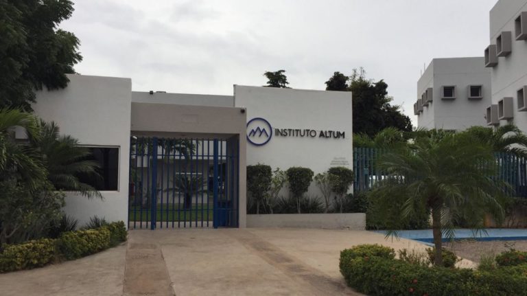 Decretan alerta en colegio de Culiacán por amenaza en un baño