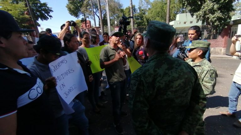 Exige Villa Juárez justicia para joven baleado por militares