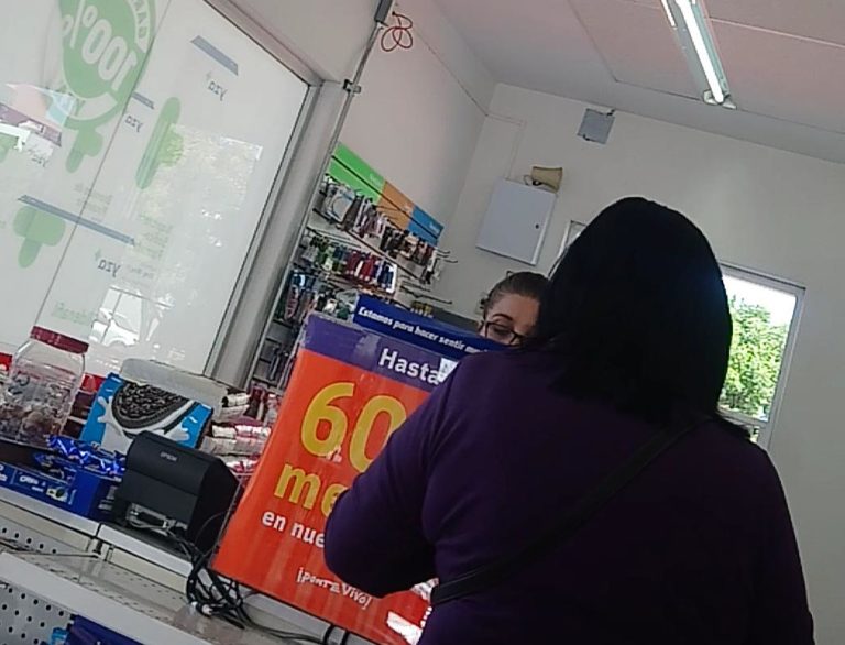 Sin cubre bocas en farmacias por coronavirus