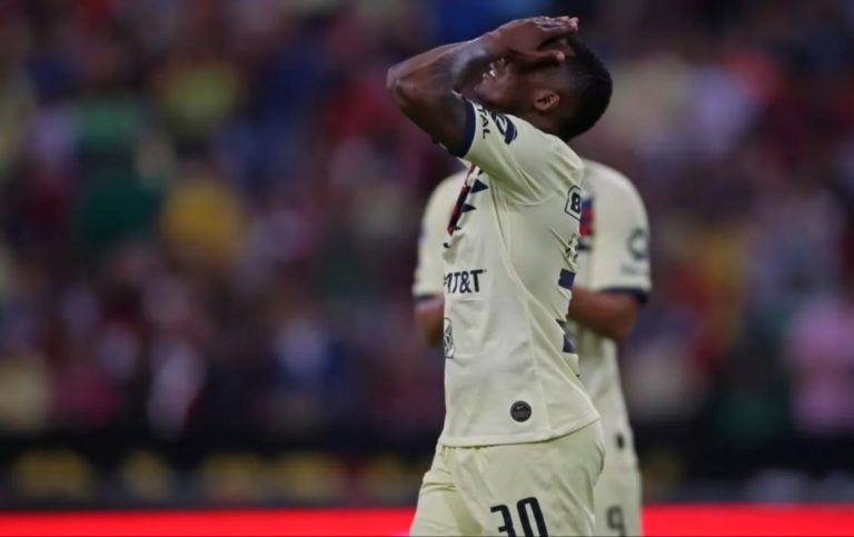 América despide a Renato Ibarra, tras ser acusado de agredir a su pareja