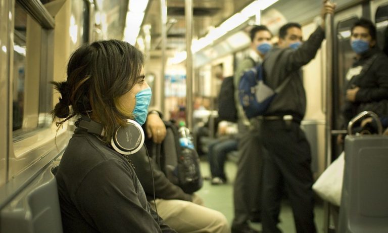 Cubrebocas convencionales no sirven contra el coronavirus: López-Gatell