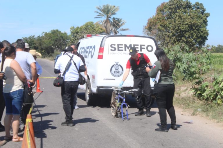 Muere ciclista atropellado por tráiler en Eldorado; le hallan carta póstuma