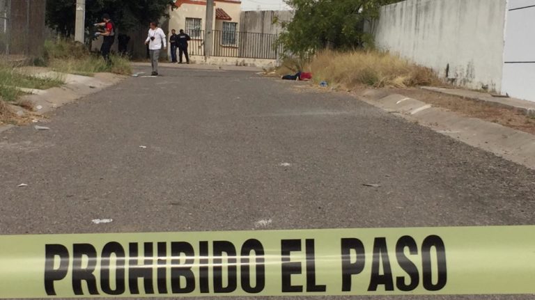 Arrojan cadáver en calle del fraccionamiento Floresta