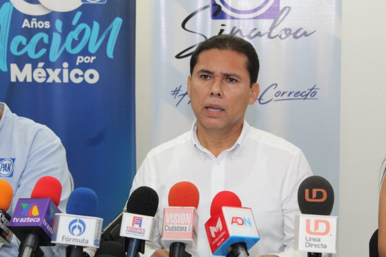 Reprocha PAN a AMLO 216 contagios en Salud