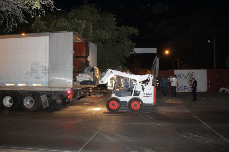 Aseguran 30 toneladas de precursores químicos en Culiacán