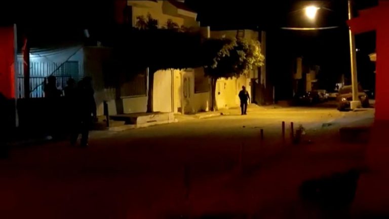 Disparan 200 ‘tiros’ contra vivienda en Culiacán