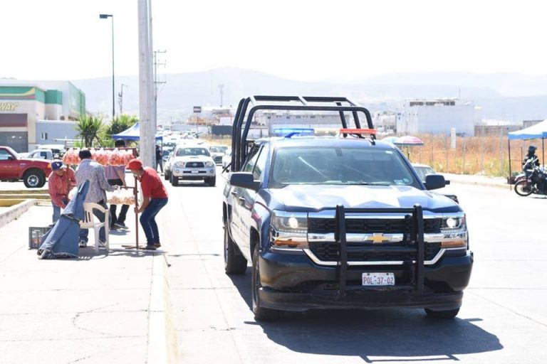 Retiran a 40 ambulantes en operativo Día del Maestro