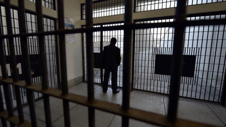 Cárcel a infectados con COVID-19 que violen cuarentena en Querétaro