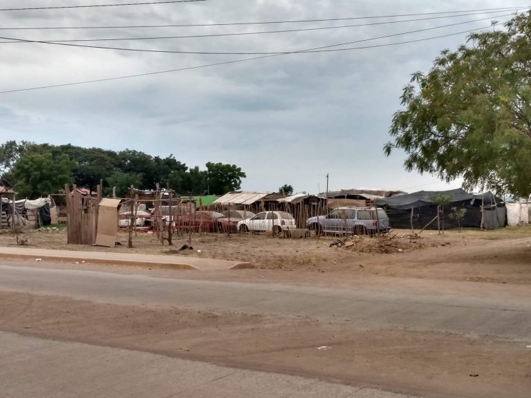 Horno ladrillero en invasión amenaza al sur de Navolato