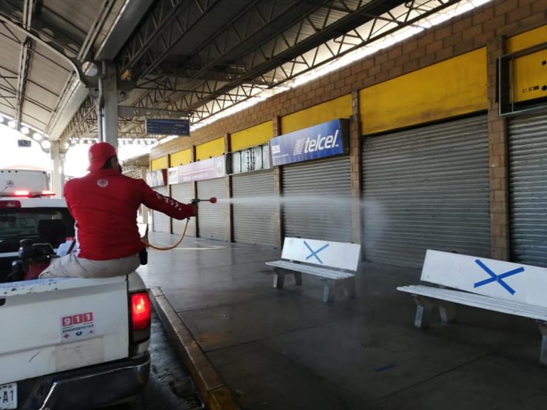 Rociar desinfectantes contra COVID-19 es perjudicial: OMS