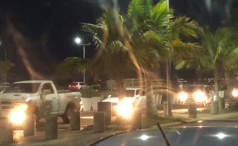 Abarrotan 8 mil turistas playas de Navolato; hay dos detenidos