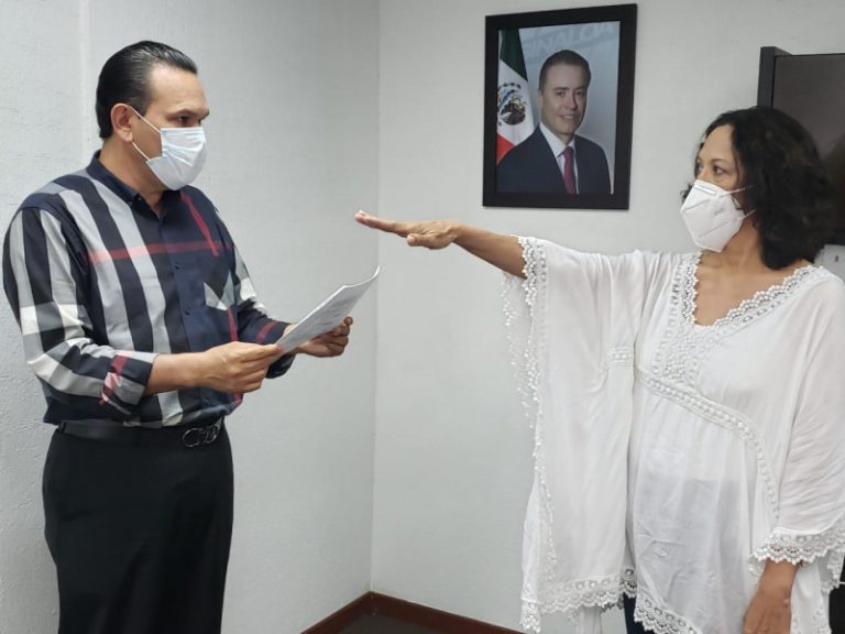 Retiran a Maribel Chollet de Isapesca