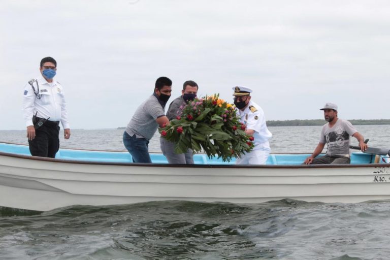 Conmemora Navolato a marinos caídos