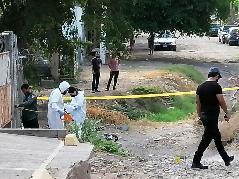 Con disparo en la cabeza hallan muerto a joven