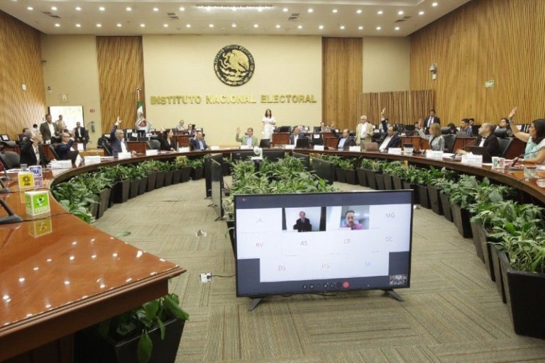INE niega bloque opositor en contra de AMLO