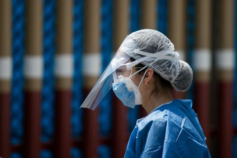 El mundo supera los 10 millones de casos de COVID-19