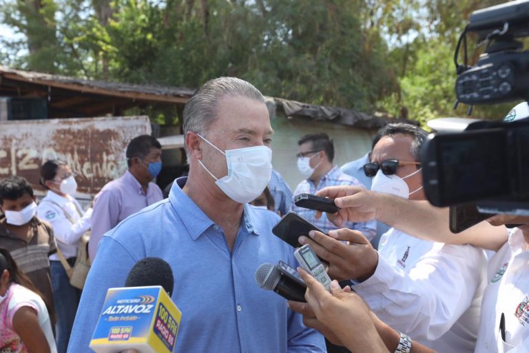 Analiza gobernador apertura negocios en los próximos días