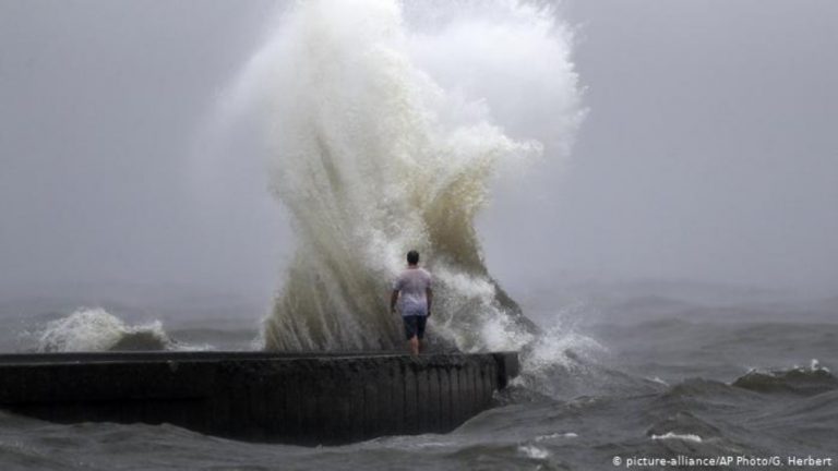 Tormenta tropical ‘Cristóbal’ toca tierra en Estados Unidos