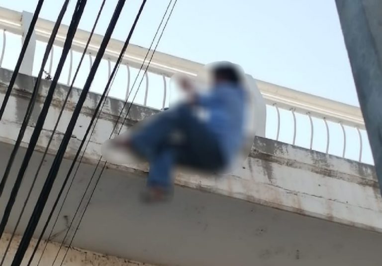 Sujeto intenta arrojarse de un puente en Culiacán