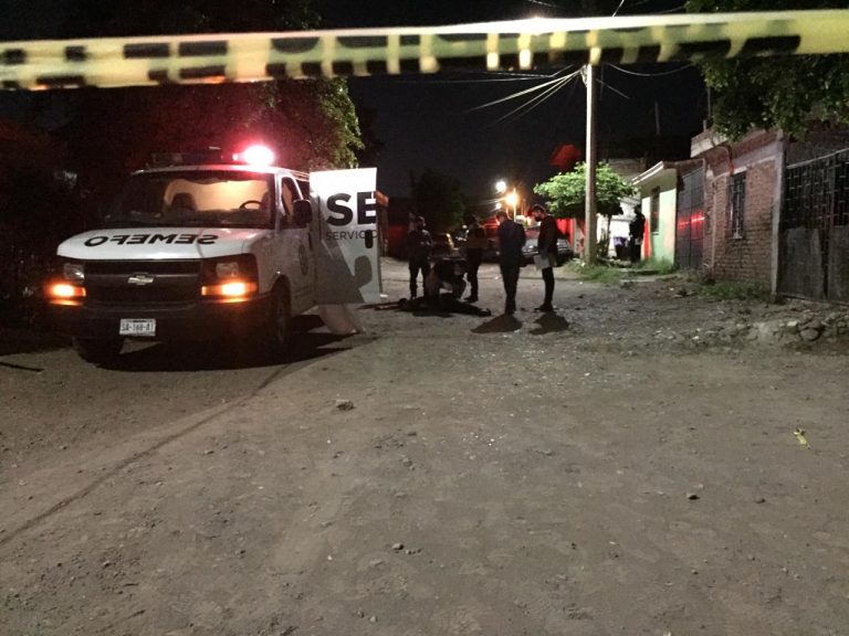 Lo asesina un par de sicarios; es en la 7 Gotas