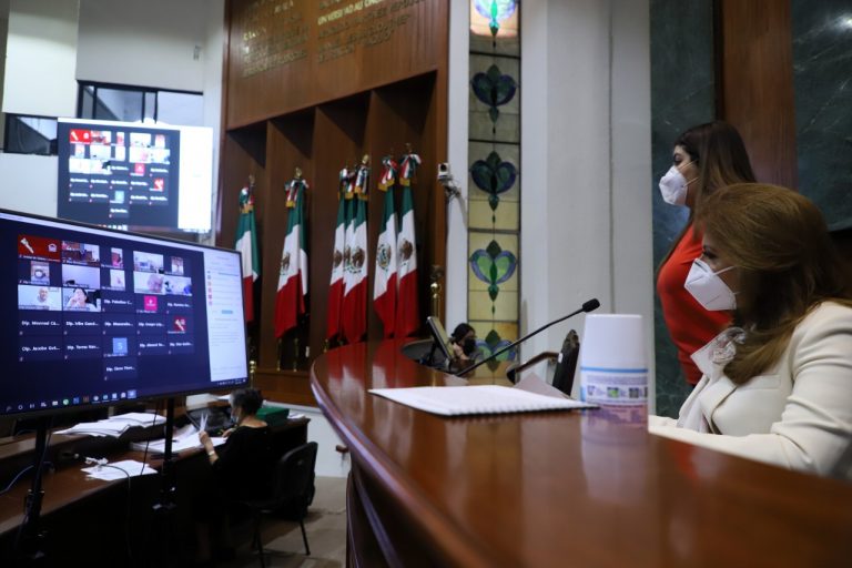 Sobresueldos de alcaldes y autopréstamos, entre anomalías de municipios