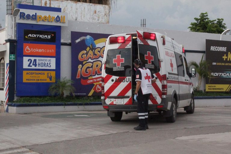 Atacan abejas a dos en distribuidora de la 6 de Enero