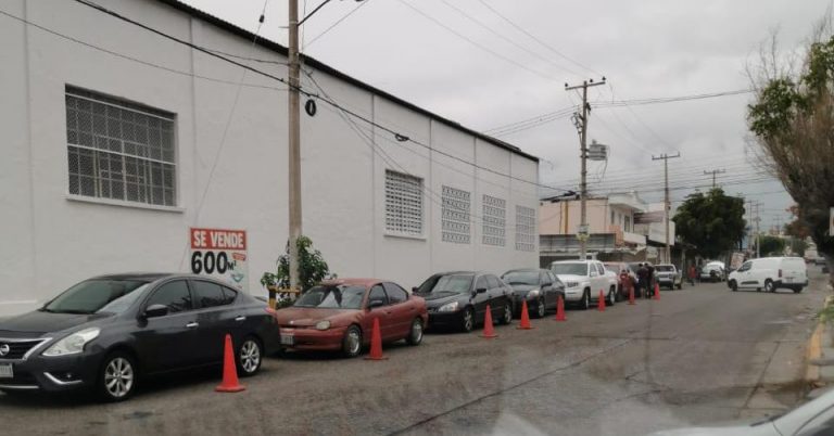 Madrugan por oxígeno en Culiacán ante el COVID-19