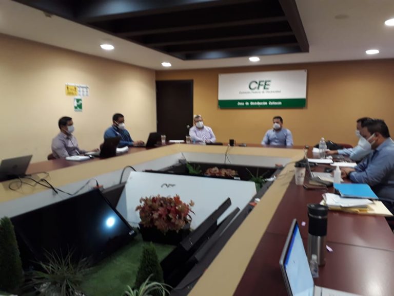 Robos y árboles pegados a líneas, el origen de apagones en Navolato: CFE