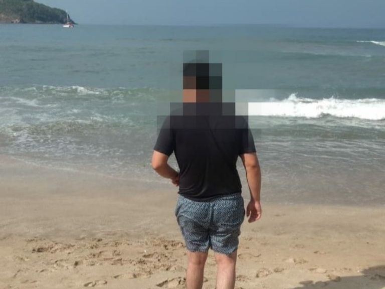 Salvan a tres turistas de morir ahogados