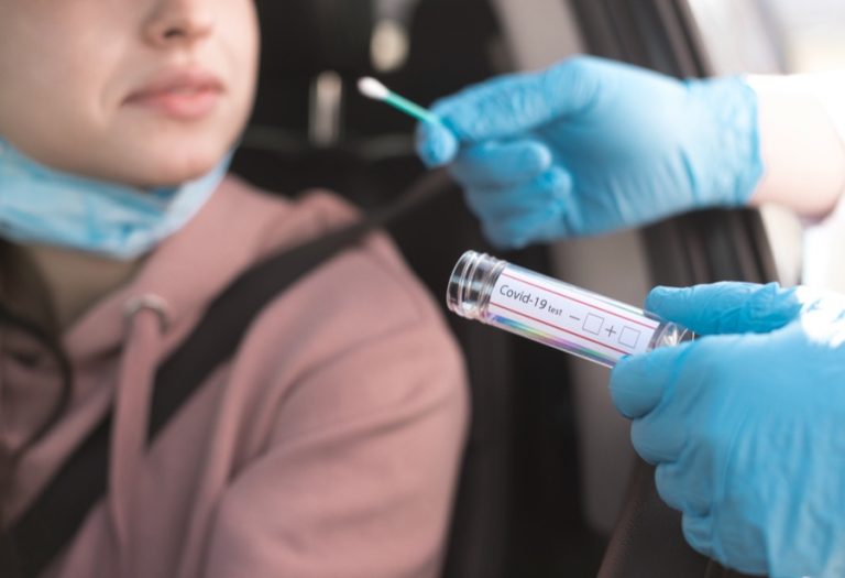 Aquí 65 pruebas… los demás países: 305