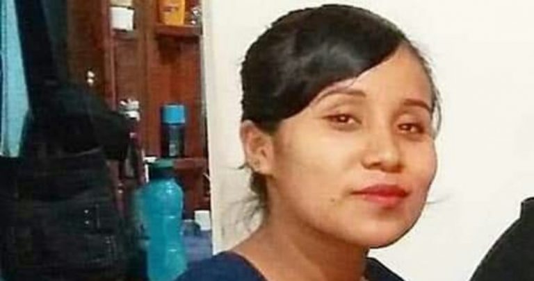 La abrieron para robarle a su bebé. Y podría ser una banda