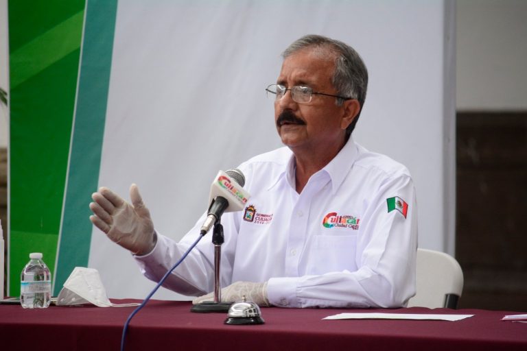 Acusan a Estrada Ferreiro de esconder gastos por COVID-19