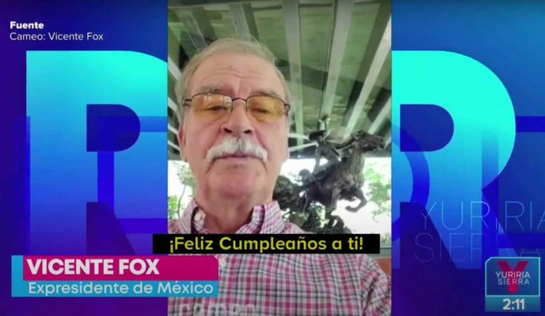 Vicente Fox canta Las Mañanitas por 5 mil pesos