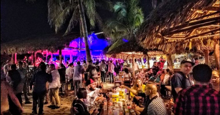 ¡Es oficial! Aperturan antros y bares en Mazatlán