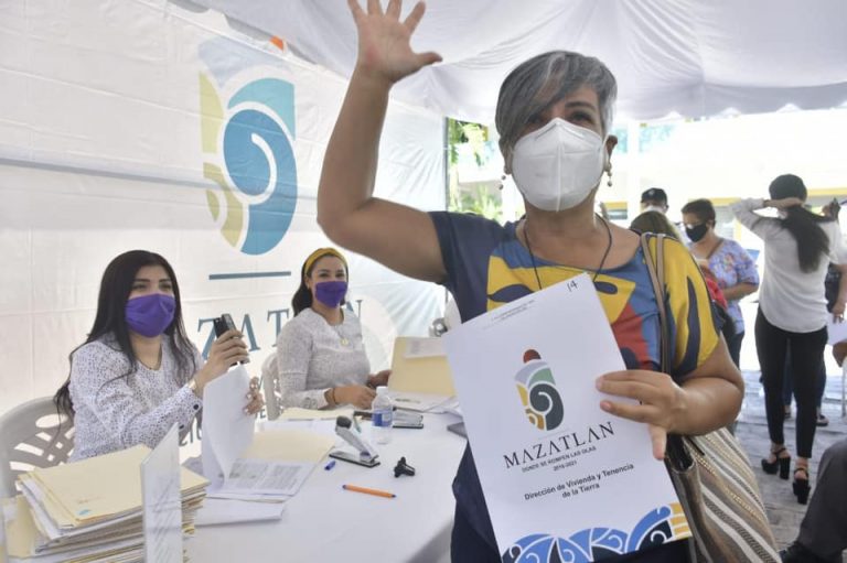 Alista Mazatlán entrega de 2 mil escrituras gratis