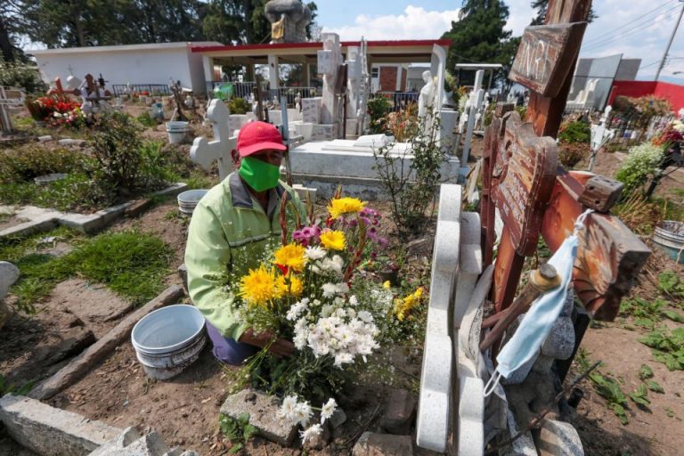 México llega a 43 mil 680 muertes por Covid-19