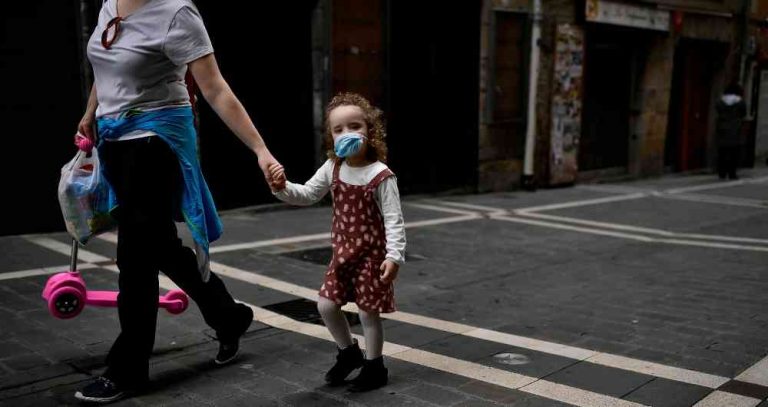 Niños pueden contagiar el COVID-19: estudio