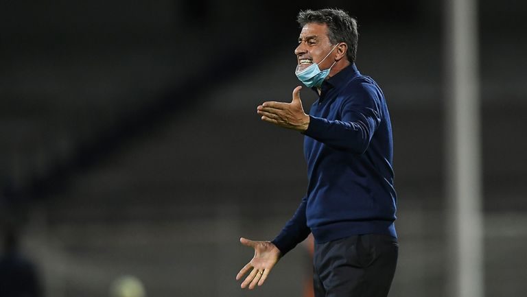 Pumas se queda sin técnico; Michel anunció su renuncia