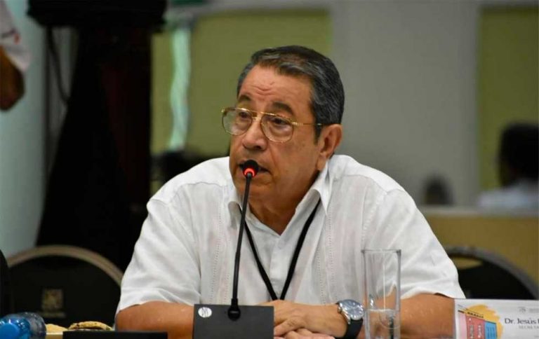 Muere por COVID-19 secretario de Salud de Chihuahua